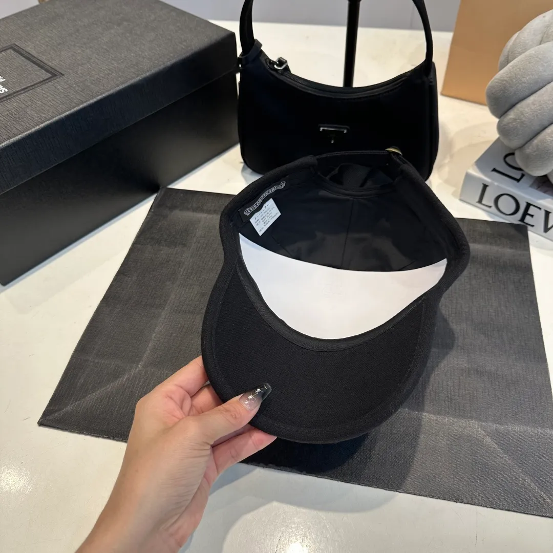 P70 Croxin's new brushed autumn baseball cap, the shape of the hat is super correct, the same style for men and women